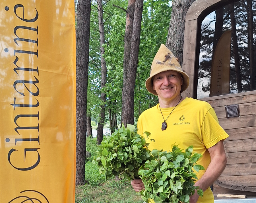 Gintaras veda pirties ritualą